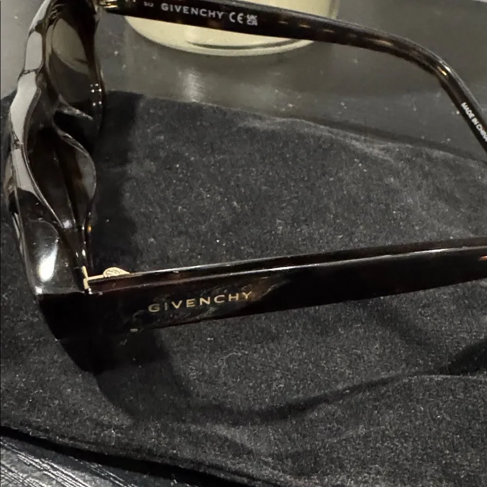 Givenchy GV40026U Square Sunglasses brown tortoise frame mirrored lenses unisex